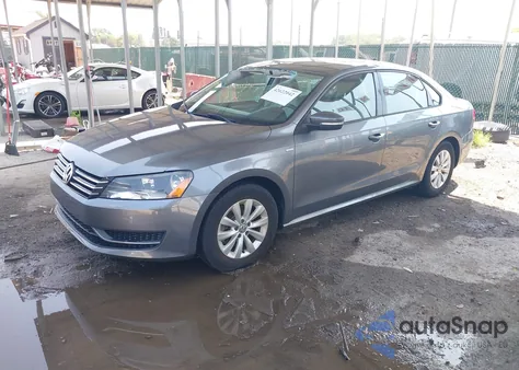 2015 Volkswagen Passat 1.8T Wolfsburg Edition из США, поврежденный, VIN 1VWAT7A31FC022641